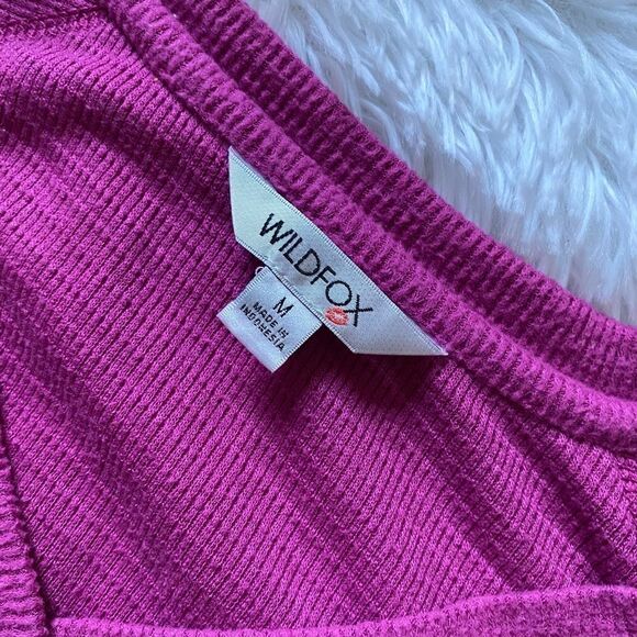 Wildfox Haley Brushed Thermal Waffle Top
Lightweight Vneck Long Sleeves Medium - Picture 3 of 6